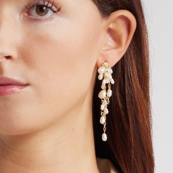 Nordstrom Jewelry - Nordstrom Gold and Pearl Dangle Earrings